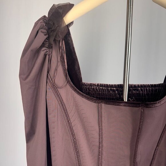 NWOT ASTR the Label Deep Purple Velvet Long Sleeve Top | Women's M - Picture 6 of 6
